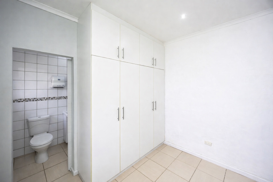 5 Bedroom Property for Sale in Bonnie Doone Eastern Cape